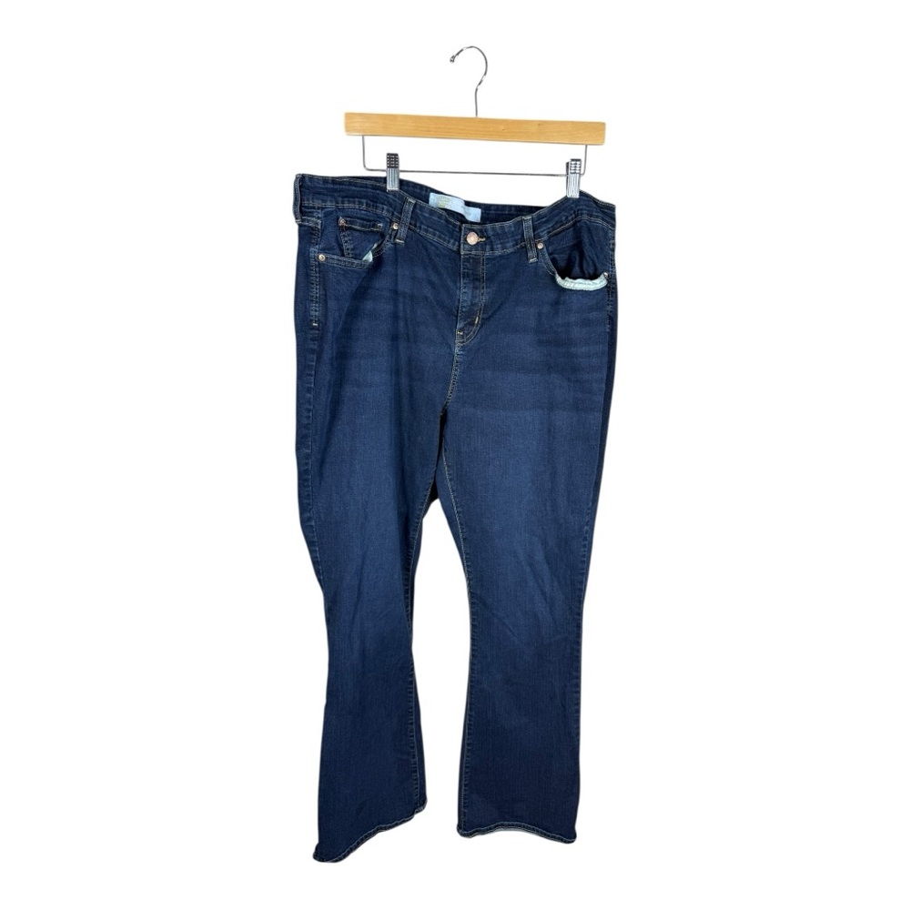 Levi's Tall, Mid Rise Women's Boot Cut Jeans‎